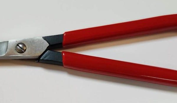 TIJERA RECTA PARA CORTAR SOLDADURA